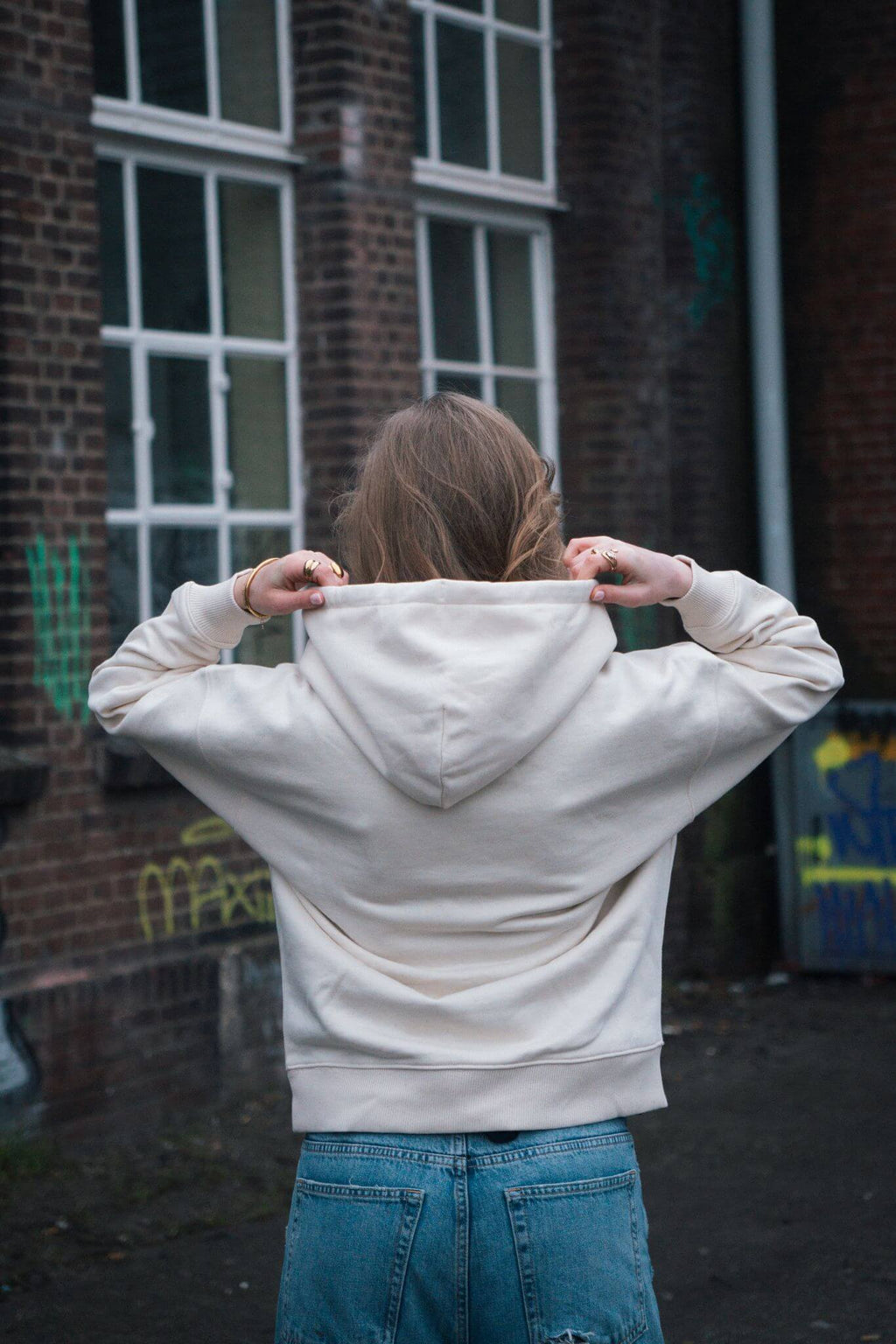 Signature Hoodie Ecru