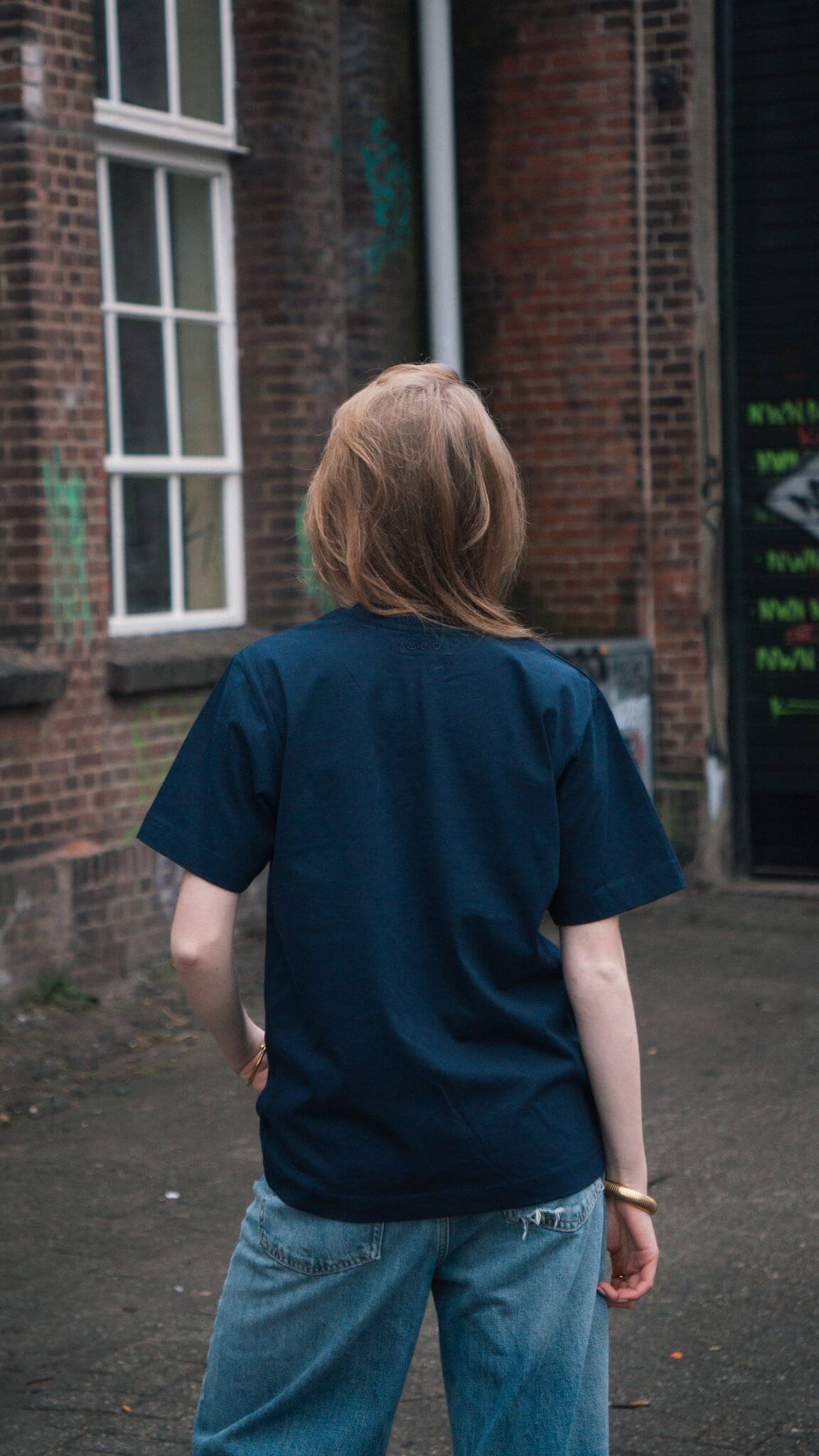 Essential T-Shirt Navy